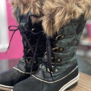 Camouflage Fur Top Winter Boots